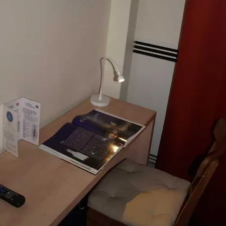 Logis La Caravelle Hotel 3*