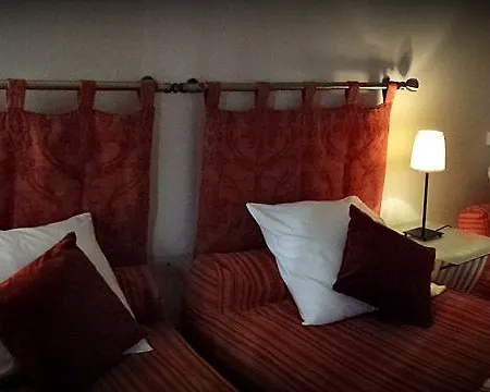 Hotel Logis La Caravelle