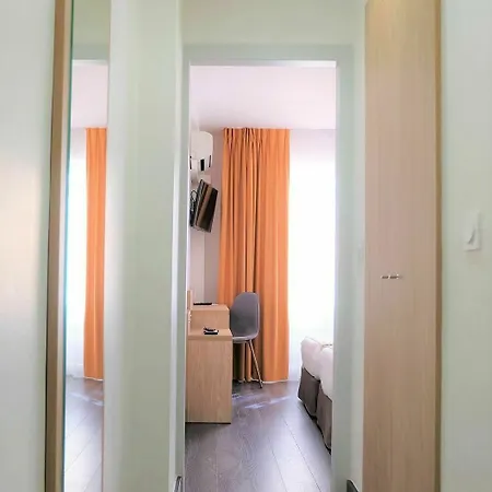 Logis La Caravelle Toulouse