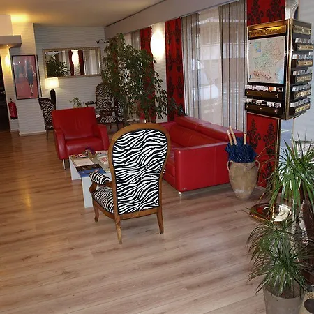 Logis La Caravelle מלון