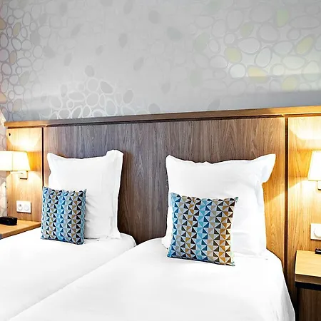 Logis La Caravelle מלון 3*