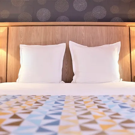 Logis La Caravelle מלון 3*