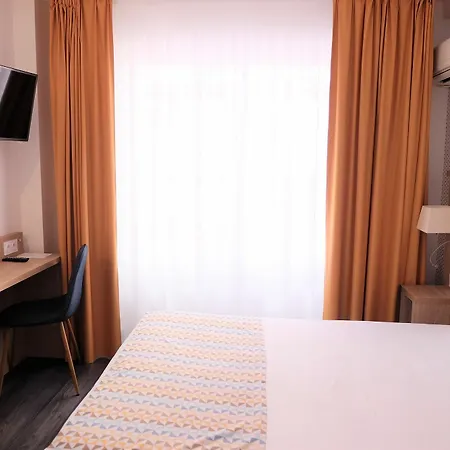 Logis La Caravelle מלון